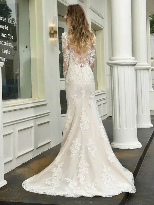 Boho Wedding Dress V Neck Sleeveless Lace Bridal Gowns With Train