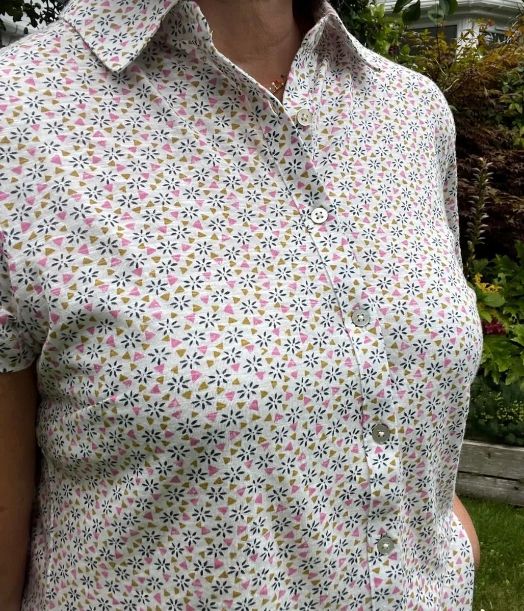 Ditsy Daisy Triangles Jersey Shirt