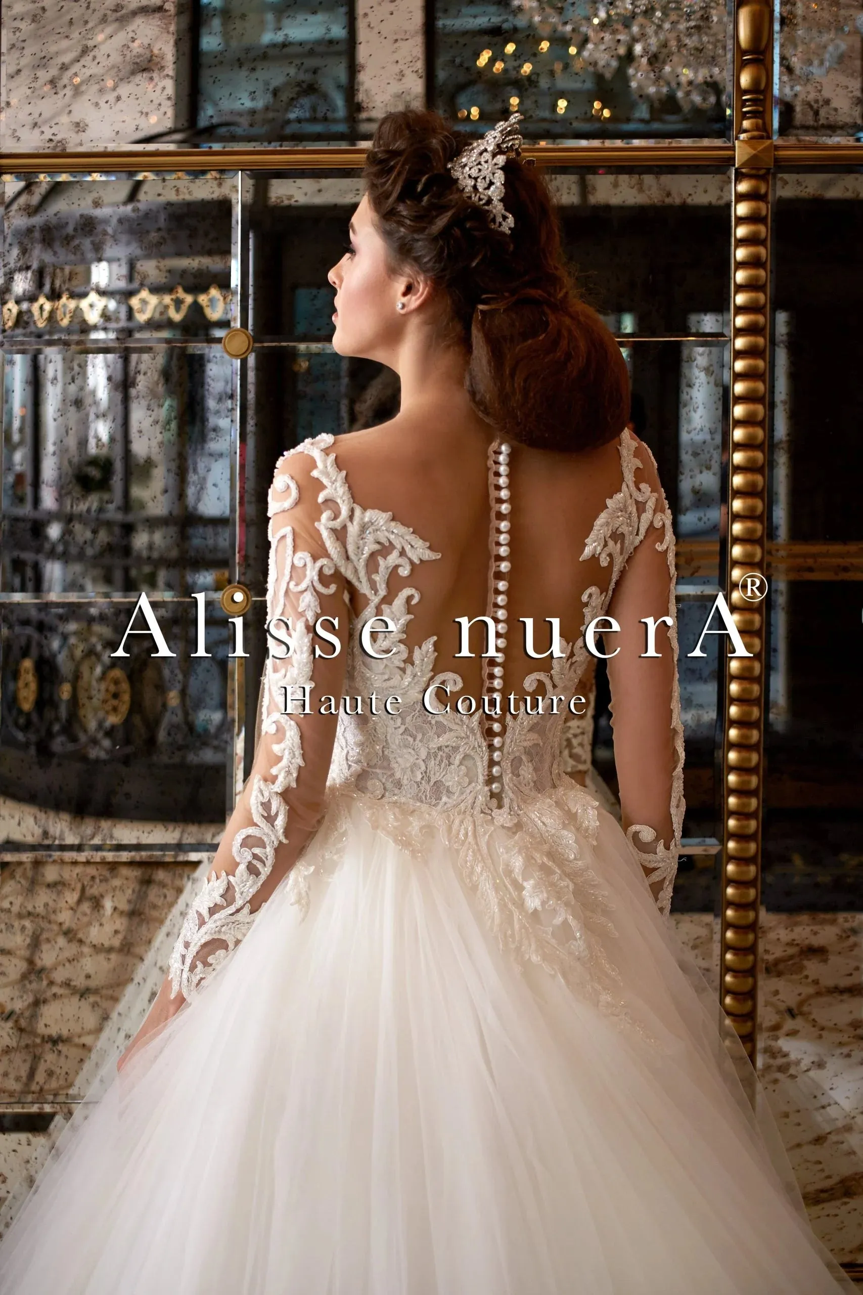 Lace Bishop Sleeve Tulle Skirt Ball Gown Wedding Dress with Lace Scalloped Tulle Bridal Veil